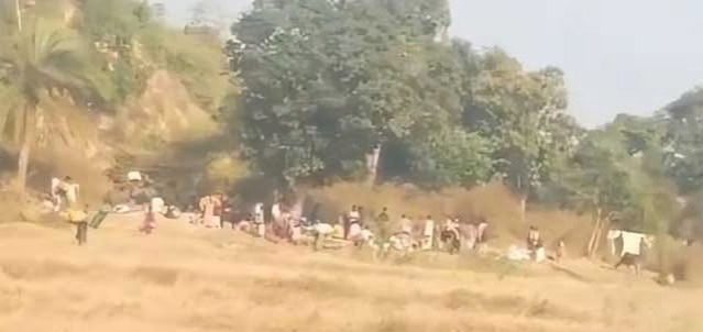 অনুপ্রবেশের শঙ্কা শরণার্থী কমিশনের, শূন্যরেখায় মানুষের ভিড়