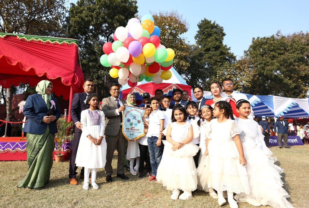 মিরপুর ক্যান্টনমেন্ট পাবলিক স্কুল ও কলেজে বার্ষিক ক্রীড়া প্রতিযোগিতা অনুষ্ঠিত