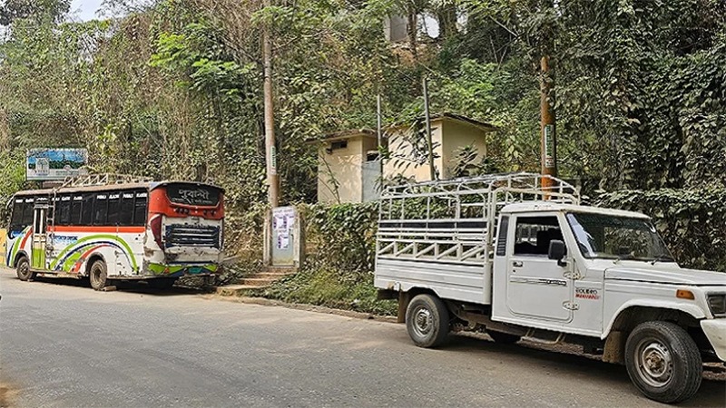 ৮ দিন পর বান্দরবান-থানচি সড়কে বাস চলাচল স্বাভাবিক