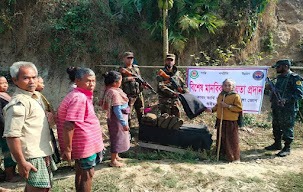 শীতবস্ত্র ও শিক্ষা সামগ্রী প্রদান করল মাটিরাঙ্গা সেনা জোন