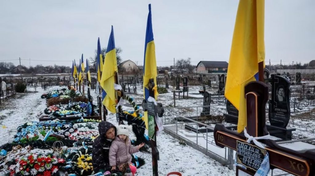 তৃতীয় বছরে গড়ালো ইউক্রেনীয়দের অস্তিত্ব রক্ষার লড়াই