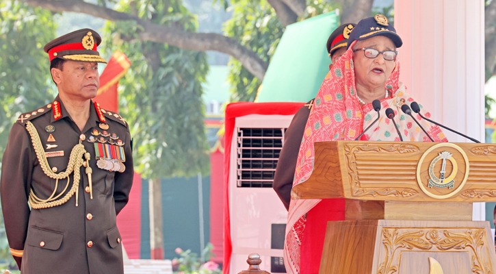 আধুনিক সেনাবাহিনী গড়ে তুলতে সরকার কাজ করছে- প্রধানমন্ত্রী
