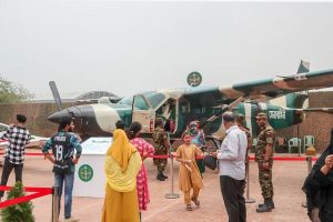 সশস্ত্র বাহিনীর ব্যবহৃত যুদ্ধাস্ত্র দেখার সুযোগ জনসাধারণের