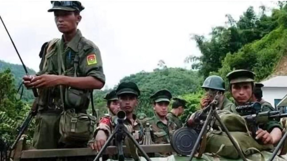 মিয়ানমারের বাণিজ্যিক শহর দখলের দাবি বিদ্রোহীদের