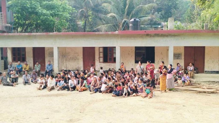 রুমায় কেএনএফের আস্তানা ঘেরাও, সরিয়ে নেওয়া হয়েছে শতাধিক বম নারী-পুরুষকে