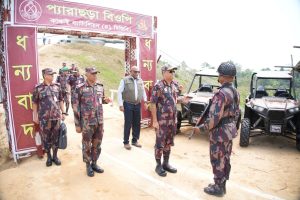 প্রতিকূলতা পেরিয়ে পাহাড়ি সীমান্ত সুরক্ষার দায়িত্বে বিজিবি জওয়ানদের যাপিত জীবন