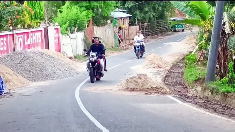 উপজাতি সন্ত্রাসীদের চাঁদা দাবি; রাঙামাটিতে ১০ কোটি টাকার উন্নয়ন কাজ বন্ধ