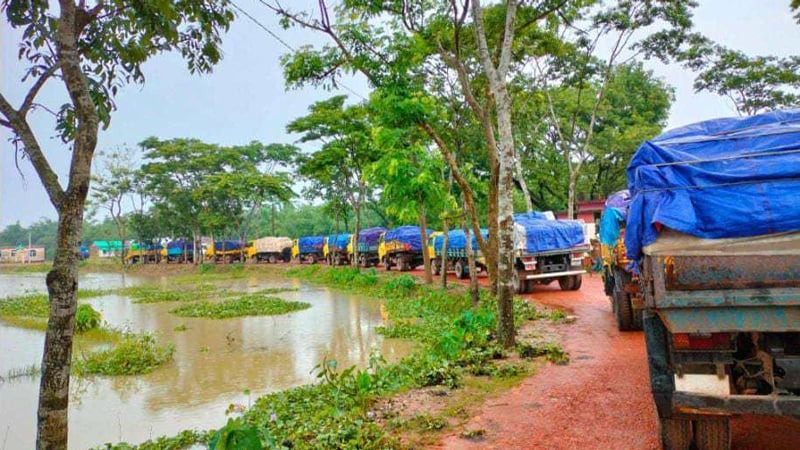 সিলেটে ১৪ ট্রাক ভারতীয় চিনি উদ্ধার