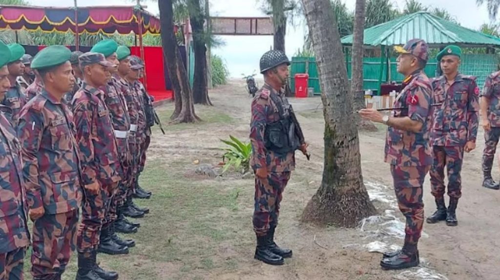 সেন্টমার্টিন পরিস্থিতি মোকাবিলায় তৎপর থাকার নির্দেশ বিজিবি মহাপরিচালকের