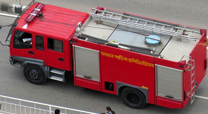 ফায়ার সার্ভিসের গাড়ি চলাচলে টোল না নেওয়ার নির্দেশ হাইকোর্টের