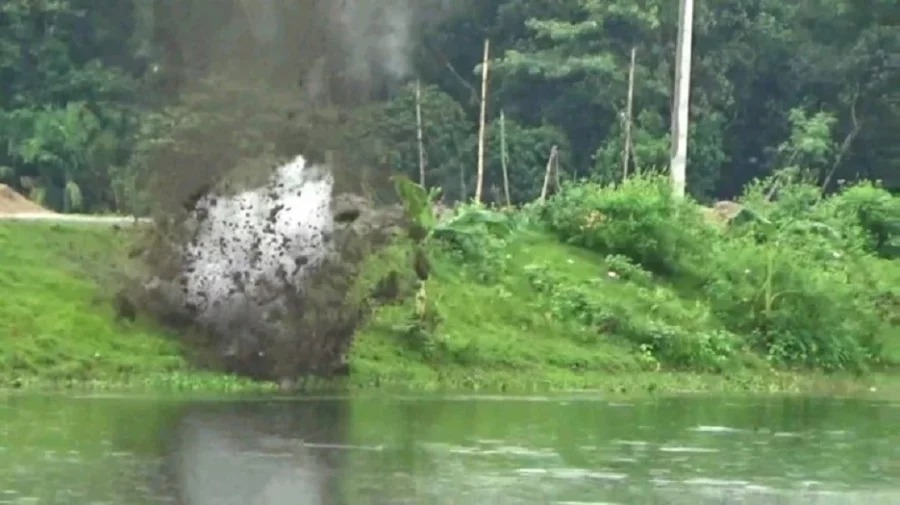 তিস্তা ক্যানেলের পাশে পড়ে থাকা বোমা বিস্ফোরণ ঘটিয়েছে বোম ডিসপোজাল ইউনিট