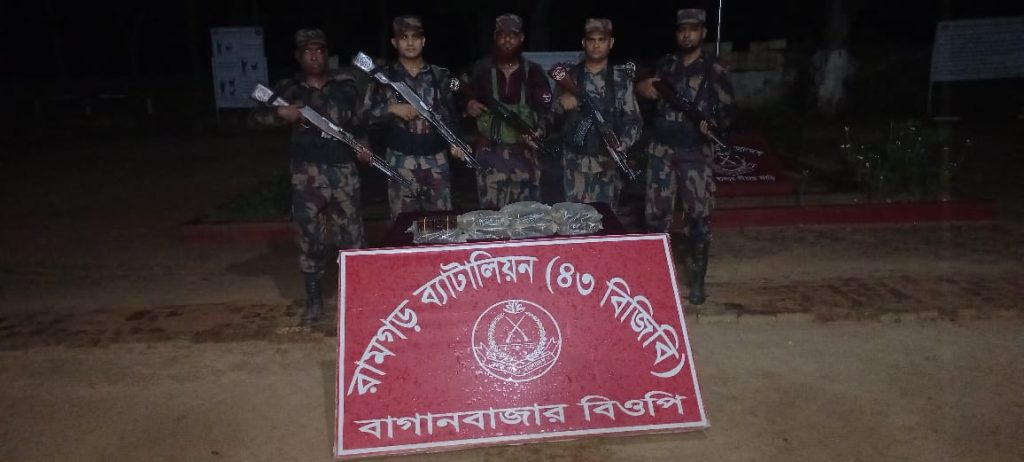 খাগড়াছড়িতে অবৈধ পথে আনা ১৩ হাজার পিস ভারতীয় ঔষধ জব্দ করল বিজিবি