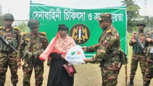ঢাকাসহ বিভিন্ন স্থানে দুস্থদের মাঝে মানবিক সহায়তা দিল সেনাবাহিনী