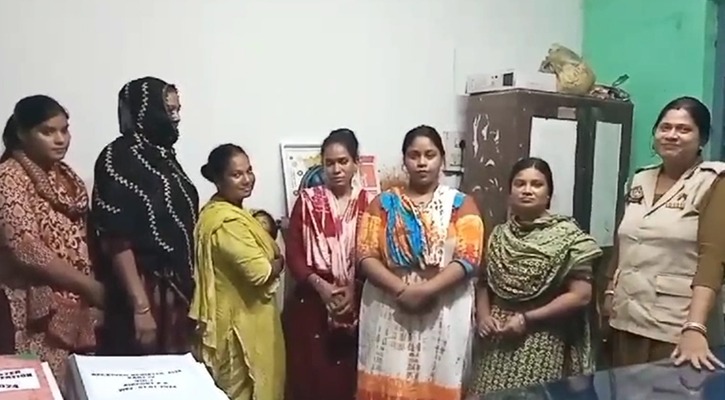 ভারতের আগরতলা বিমানবন্দর এলাকা থেকে ৮ বাংলাদেশি গ্রেপ্তার