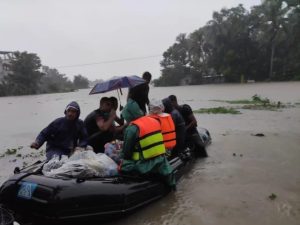 বন্যাদুর্গতদের উদ্ধারে ফেনীতে নৌবাহিনীর ৩ কন্টিনজেন্ট মোতায়েন