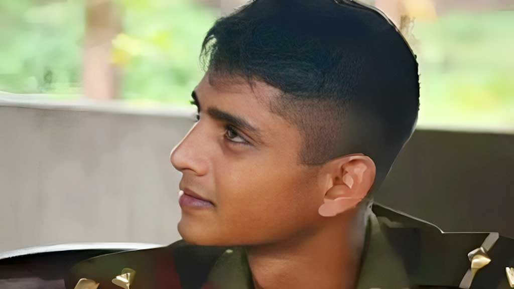 কক্সবাজারে অস্ত্র উদ্ধার অভিযানে ‘ডাকাতের গুলিতে’ সেনাকর্মকর্তা নিহত