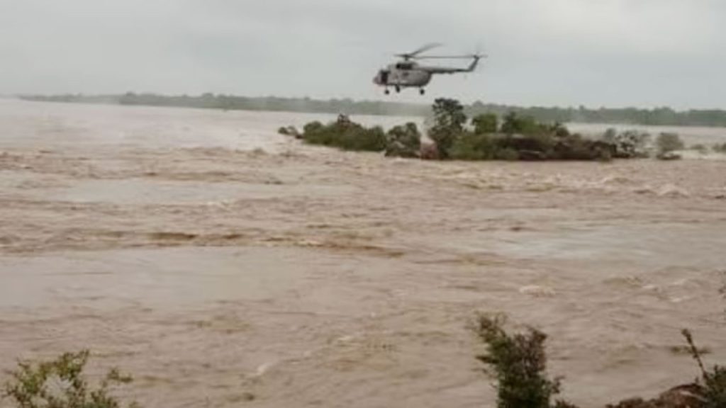 প্রবল বর্ষণ-বন্যার কবলে ভারত, ২৪ ঘণ্টায় দুই রাজ্যে নিহত ১৬