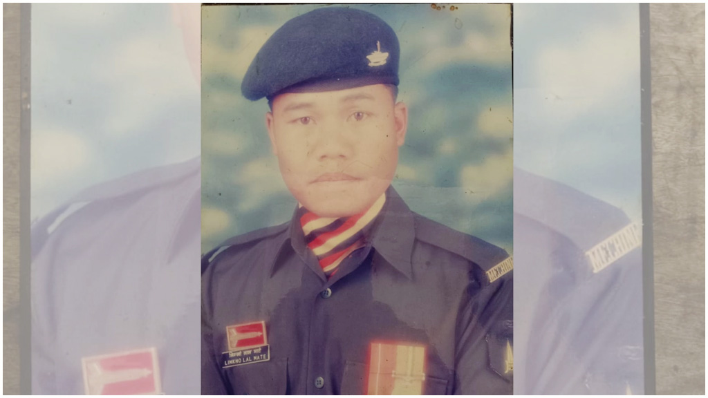 মণিপুরে ভারতীয় সাবেক সেনা সদস্যকে পিটিয়ে হত্যা