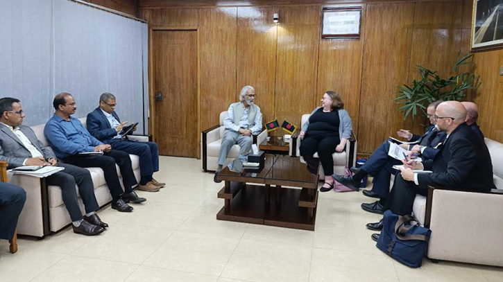 পার্বত্য চট্টগ্রামে সম্প্রীতি নষ্ট করতে বাইরে থেকে ষড়যন্ত্র হচ্ছে- উপদেষ্টা হাসান আরিফ