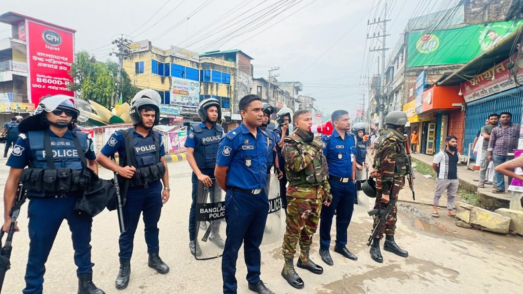 খাগড়াছড়িতে যেকোন মূল্যে শান্তি ও সম্প্রীতি রক্ষার আহ্বান রিজিয়ন কমান্ডারের