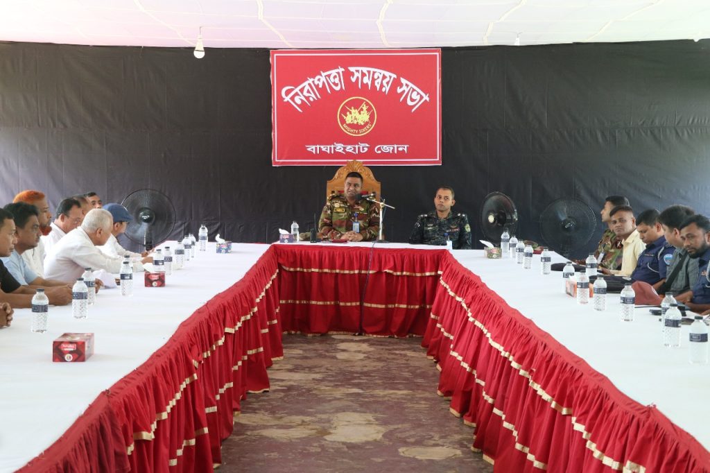 রাঙ্গামাটির বাঘাইছড়িতে দুর্গাপূজা উপলক্ষে সেনাবাহিনীর আর্থিক সহায়তা প্রদান