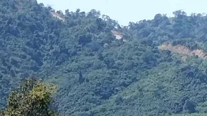 মিয়ানমার সীমান্তে গুলির বিকট শব্দে কাঁপল নাইক্ষ্যংছড়ির বাহিরমাঠ