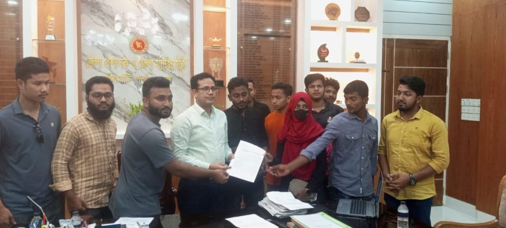 সন্ত্রাসী পাম্পুকে পিপি নিয়োগ দেয়ায় উত্তাল রাঙামাটি, বৈষম্য বিরোধী ছাত্র আন্দোলন ও বিএনপির স্মারকলিপি