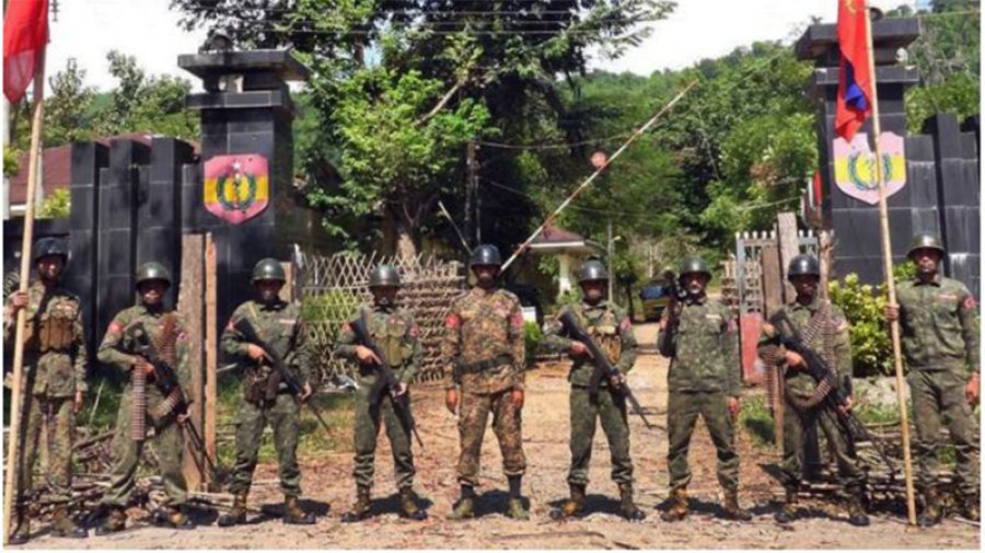 মিয়ানমার জান্তার পশ্চিমাঞ্চলীয় সামরিক দফতরের দখল নিয়েছে বিদ্রোহীরা