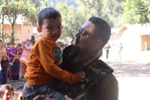 দুর্গম পাহাড়ে শিক্ষার আলো ছড়িয়ে দিতে বিদ্যালয় চালু করল সেনাবাহিনী