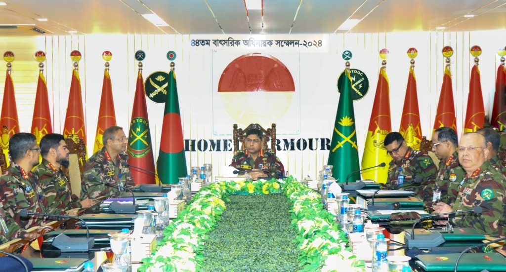 সেনাবাহিনীর সাঁজোয়া কোরের ৪৪তম বাৎসরিক অধিনায়ক সম্মেলন অনুষ্ঠিত