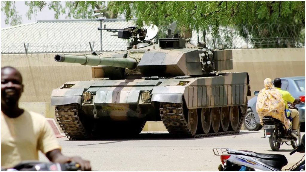 চাদের প্রেসিডেন্ট কার্যালয়ে বন্দুকধারীদের হামলা, নিহত ১৯