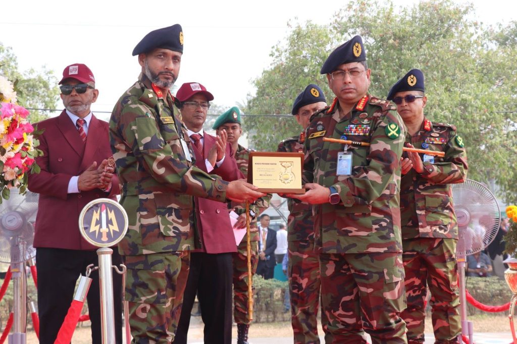 মির্জাপুর ক্যাডেট কলেজের প্রাক্তন ক্যাডেটদের ১৪তম পুনর্মিলনী অনুষ্ঠানে সেনাপ্রধান