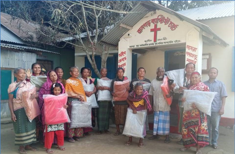 দায়িত্বপূর্ণ এলাকার বিভিন্ন ব্যক্তি ও প্রতিষ্ঠানে মানবিক সহায়তা প্রদান করল রামগড় জোন