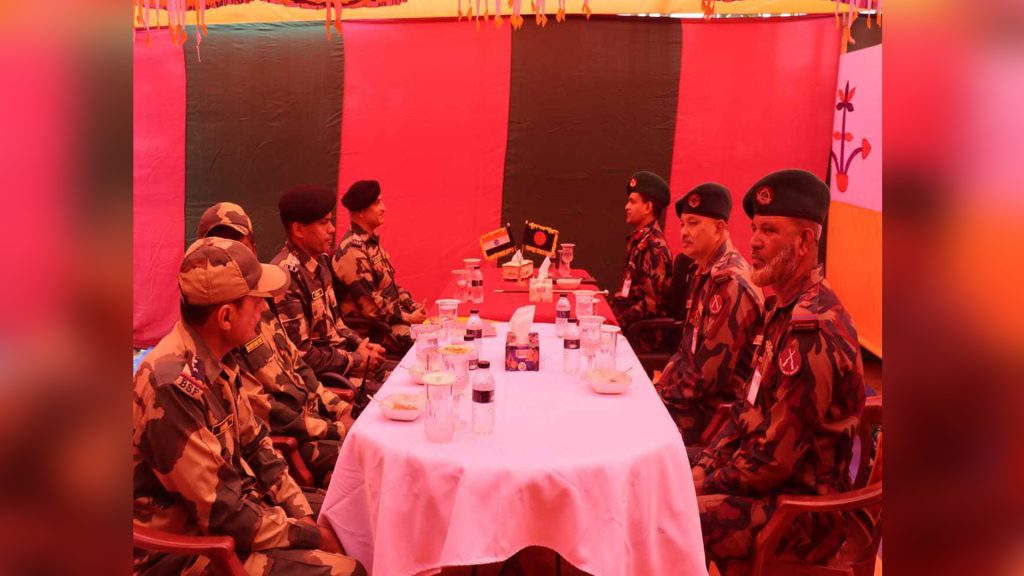 বিজিবির প্রতিবাদের মুখে সীমান্তের সেই সিসি ক্যামেরা খুলে নিতে রাজি বিএসএফ