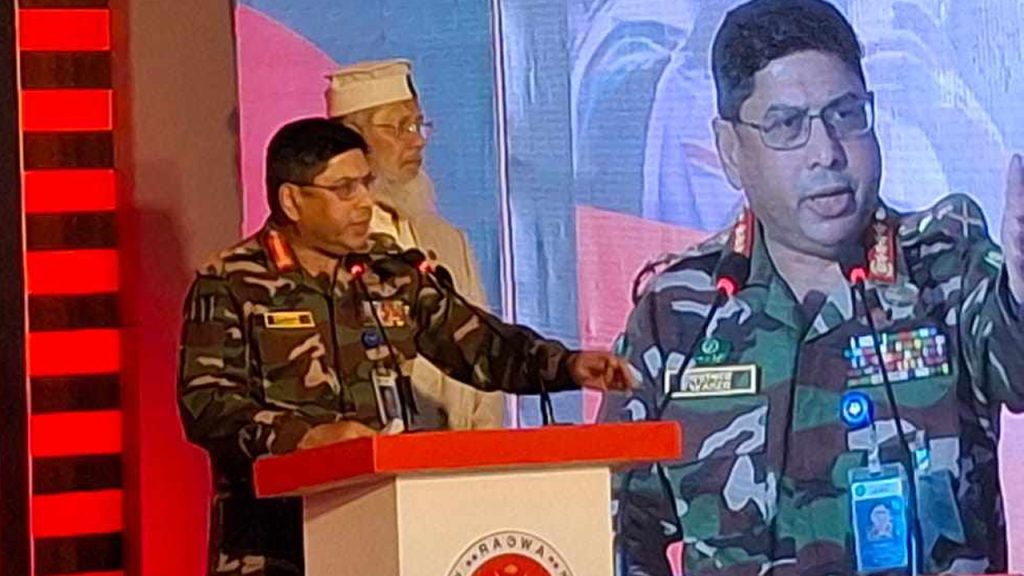 শান্তি-শৃঙ্খলা ফেরাতে সেনাবাহিনীকে সাহায্য করেন, আক্রমণ নয়: সেনাপ্রধান