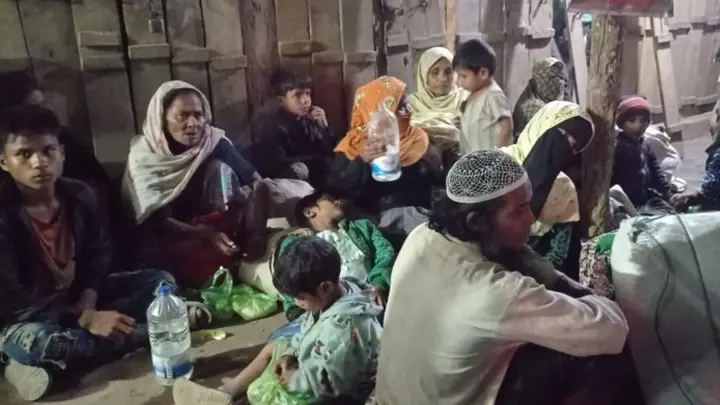 আলীকদমে ২০ রোহিঙ্গাকে আটকের পর পুশব্যাক