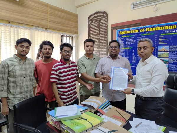 আদিবাসী স্বীকৃতির দাবিকে দেশবিরোধী ষড়যন্ত্র আখ্যা দিয়ে পিসিসিপির স্মারকলিপি প্রদান