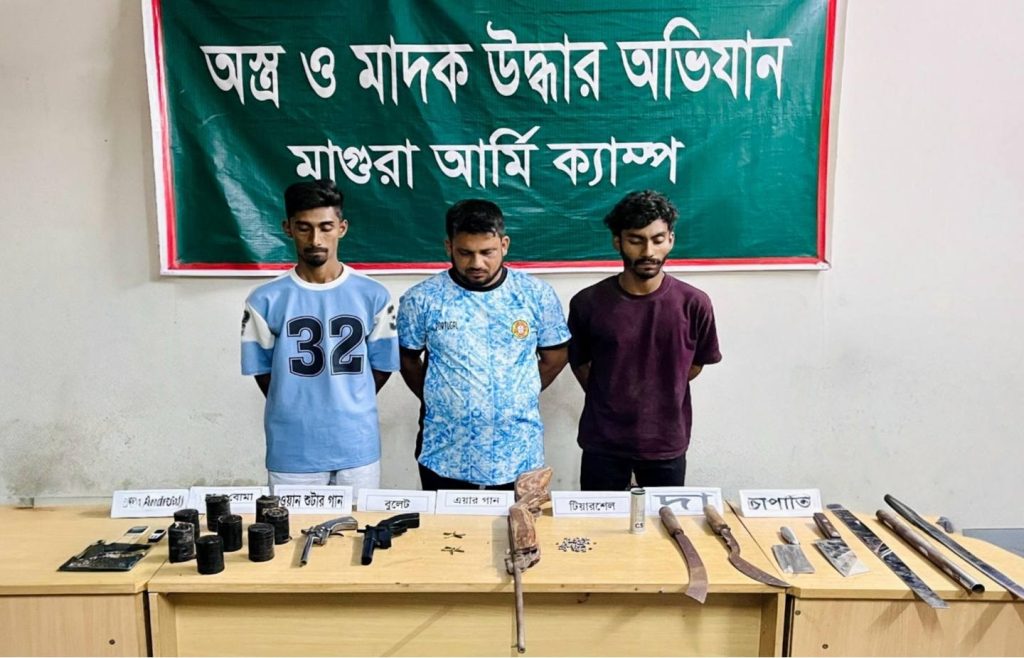 সেনাবাহিনীর যৌথ অভিযান: সপ্তাহজুড়ে গ্রেফতার ২৪৯ অপরাধী