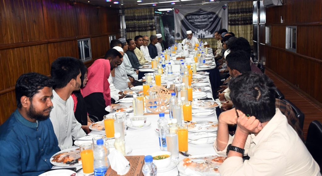 কক্সবাজার ও যশোর সেনানিবাসে জুলাই গণঅভ্যুত্থানে আহতদের সম্মানে ইফতার ও দোয়া মাহফিল