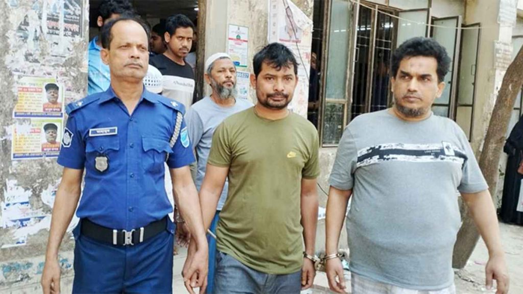 মিয়ানমারের আরসা প্রধান ৫ সহযোগীসহ র‍্যাবের হাতে গ্রেফতার