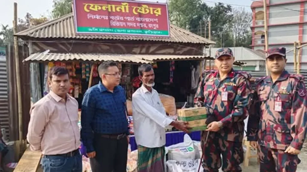 বিএসএফের গুলিতে নিহত ফেলানীর পরিবারের পাশে বিজিবি