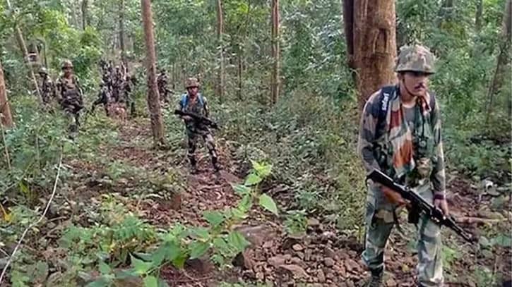 ভারতে যৌথবাহিনীর অভিযানে ১৬ মাওবাদী গেরিলা নিহত