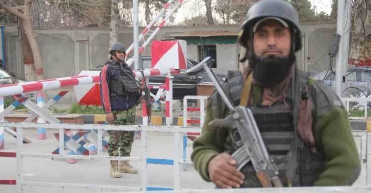 পাকিস্তানে ট্রেনে জিম্মিদশা থেকে শতাধিক যাত্রী উদ্ধার, ১৬ হামলাকারী নিহত