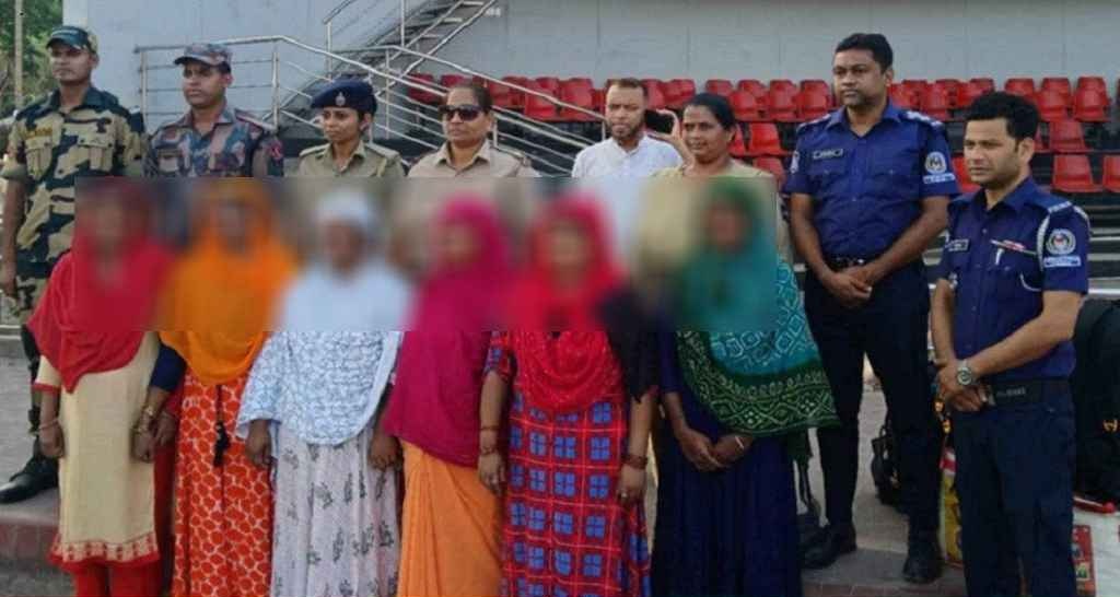 দেশে ফিরলেন ভারতে পাচার হওয়া ৬ নারী