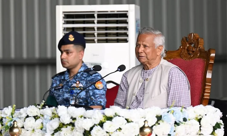 আধুনিক বিমান বাহিনী গড়ে তুলতে প্রচেষ্টা অব্যাহত থাকবে : প্রধান উপদেষ্টা