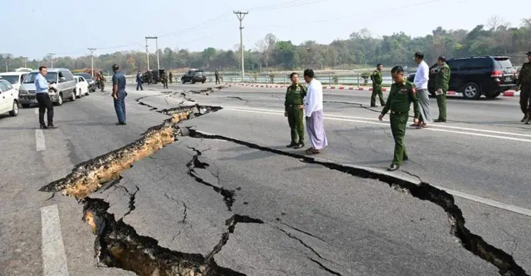 ভূমিকম্পকে ব্যবহার করছে মিয়ানমার জান্তা, ত্রাণ নিয়ে কারসাজি!