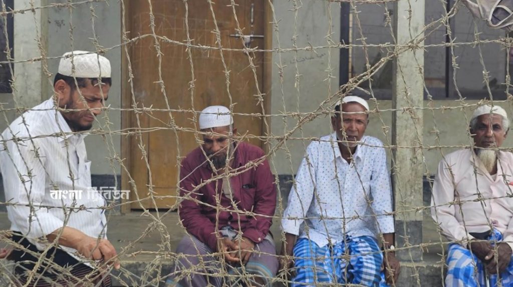 ‘রাখাইনেই ফিরতে চাই আমরা, কিন্তু কীভাবে’