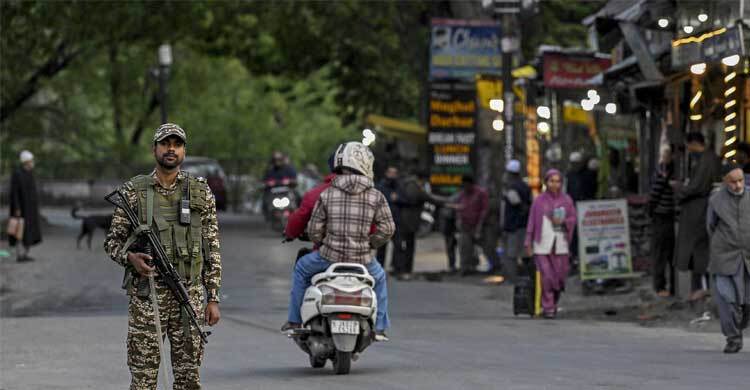 কাশ্মীরে পর্যটকদের ওপর বন্দুক হামলায় নিহত বেড়ে ২৬