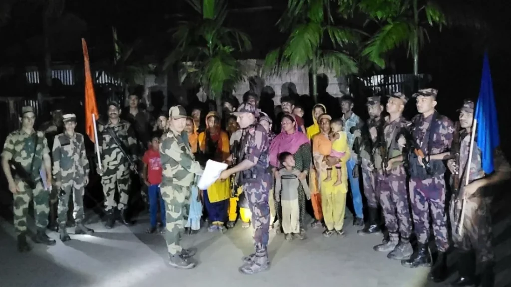 বিএসএফের হাতে আটক নারী-শিশুসহ ২৪ বাংলাদেশিকে ফেরত আনল বিজিবি