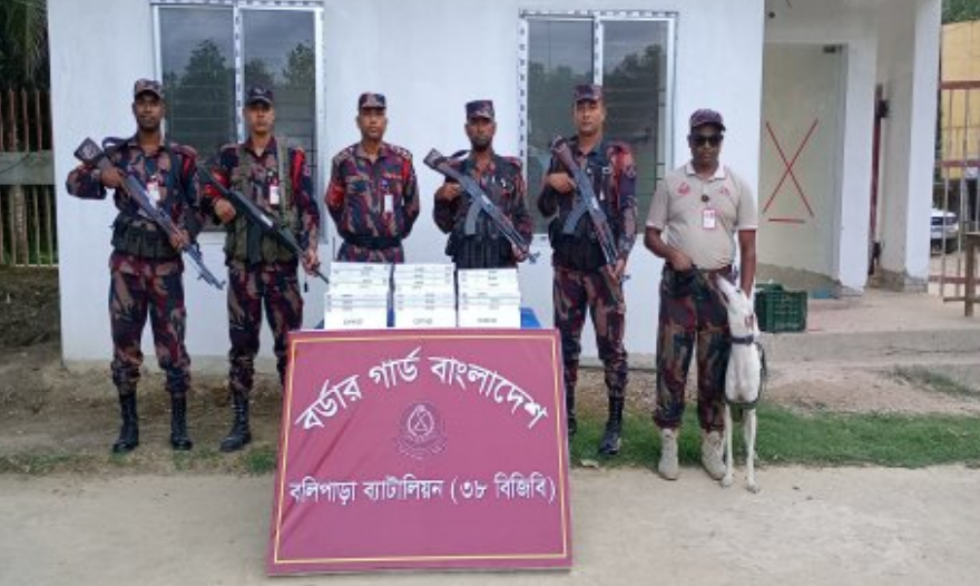 থানচি-বান্দরবান রুটে সিগারেট পাচারের চেষ্টা ব্যর্থ করে দিল ৩৮ বিজিবি